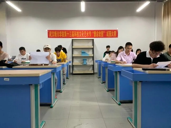 小孩们在房间里中度可信度描述已自动生成